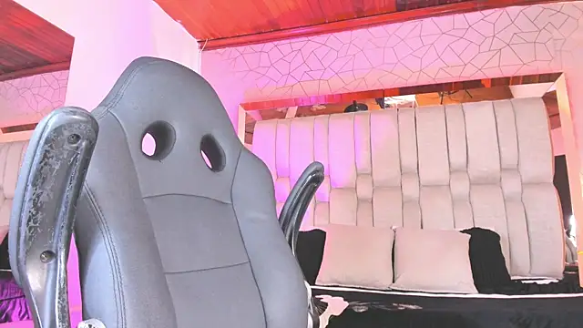 AngelineHeet online show from 18, 1, 2025