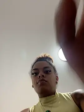 Snapshot of ladyrd1 chatting on 20, 5, 2026 ladyrd1 online show from 20, 5, 2026