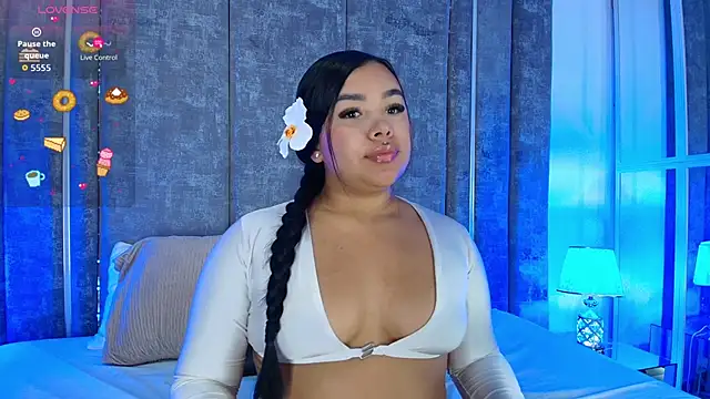 MarianaGarciaa   online show from 25, 11, 2025