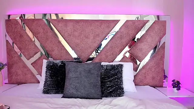 MarianaGarciaa   online show from 3, 12, 2025