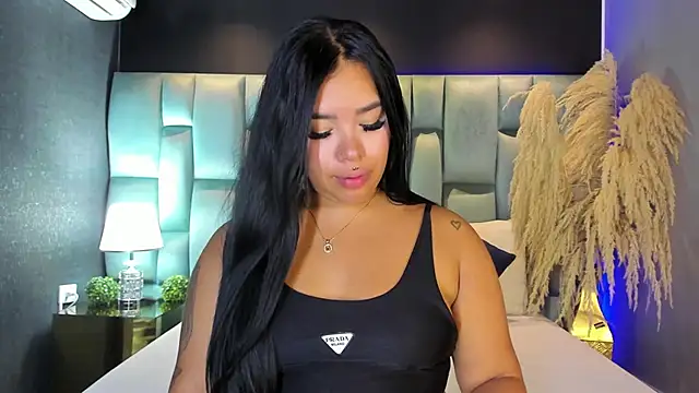 MarianaGarciaa   online show from 17, 4, 2026