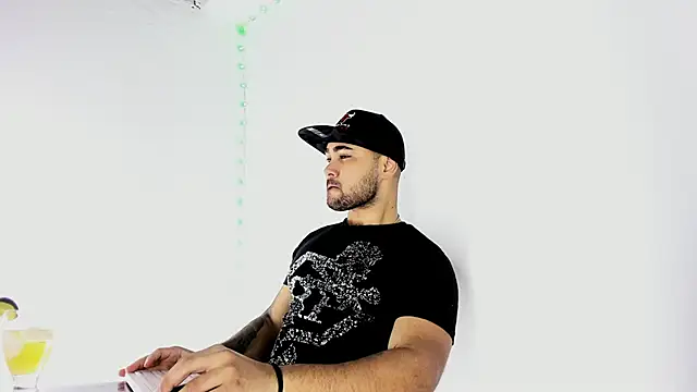 Sebas-hott online show from 14, 9, 2025