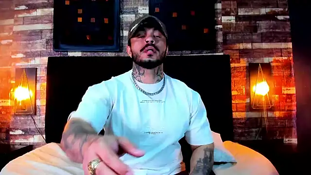 Van Velckan online show from 12, 12, 2024