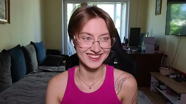 Snapshot of MalvinaBlum chatting on 18, 6, 2026 MalvinaBlum online show from 18, 6, 2026