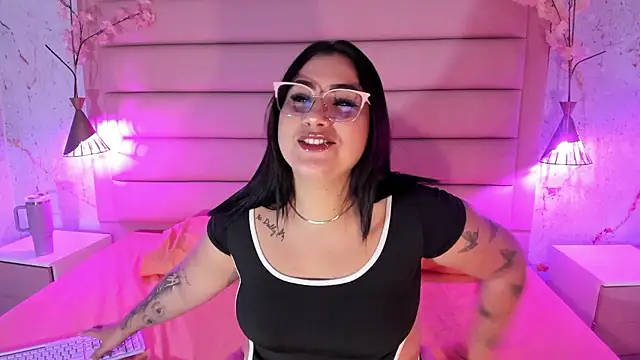 Snapshot of sabrinamilani chatting on 19, 1, 2026 sabrinamilani online show from 19, 1, 2026