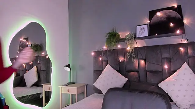 alaia-rogers online show from 3, 11, 2025