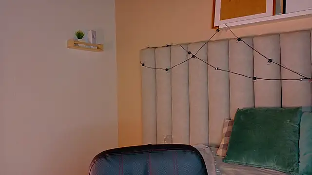 alaia-rogers online show from 1, 12, 2025