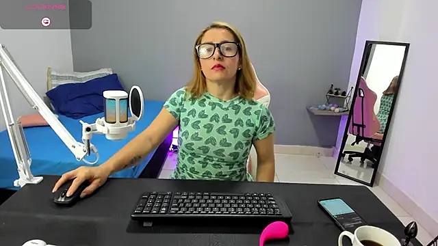 Yelena03 online show from 16, 1, 2025