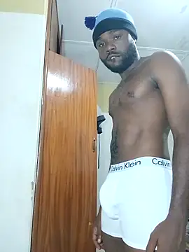 Snapshot of Longblackhardd chatting on 25, 2, 2025 Longblackhardd online show from 25, 2, 2025
