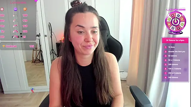 Snapshot of PlayfulGoddess chatting on 15, 5, 2026 PlayfulGoddess online show from 15, 5, 2026