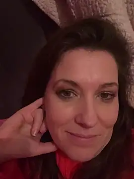 Lwhite1 online show from 18, 1, 2025