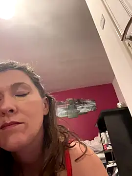 Lwhite1 online show from 14, 11, 2025