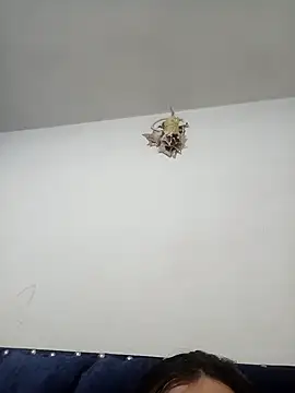 merlinaadams  online show from 4, 2, 2025