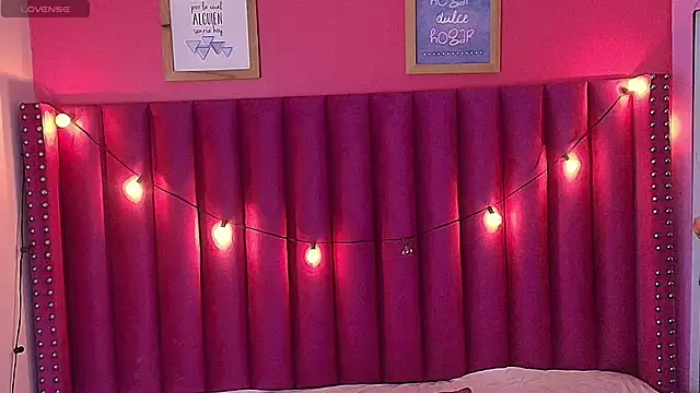 littleebonny online show from 4, 2, 2025