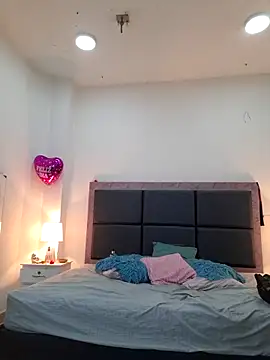 Aslhyn Gomez online show from 16, 3, 2026