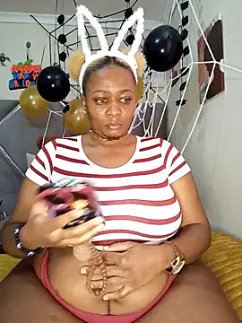 CocoBootyyy online show from 23, 10, 2025