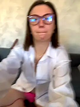 BeatriceTender online show from 13, 10, 2025