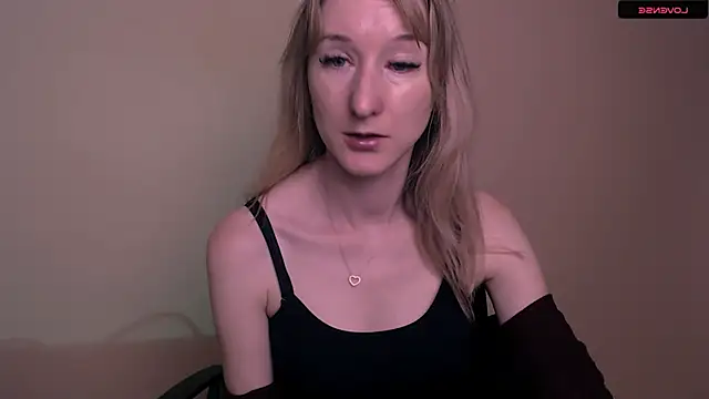 Snapshot of AmandaSell chatting on 11, 6, 2026 AmandaSell online show from 11, 6, 2026