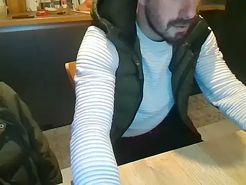 giorgakaci69 online show from 4, 1, 2025