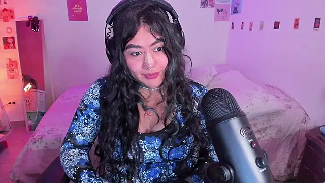 StephaniFox online show from 13, 1, 2025