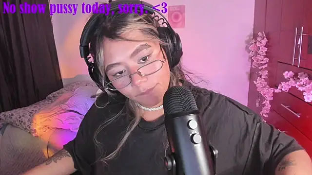 StephaniFox online show from 19, 9, 2025