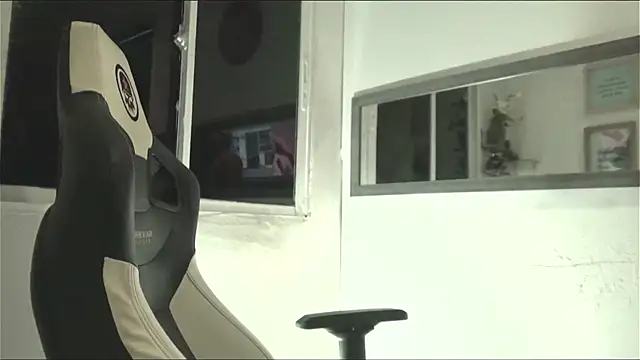 Angel sex latin online show from 3, 1, 2025