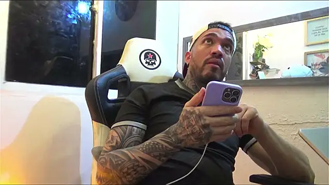 Angel sex latin online show from 6, 1, 2025