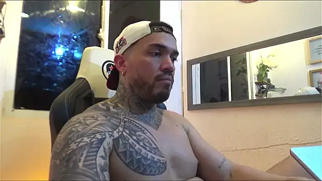 Angel sex latin online show from 17, 1, 2025