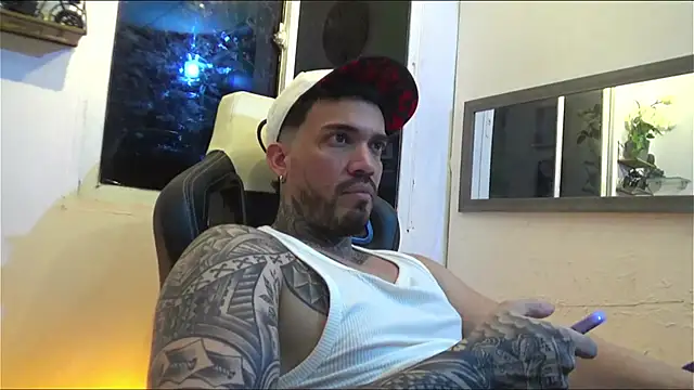 Angel sex latin online show from 18, 1, 2025