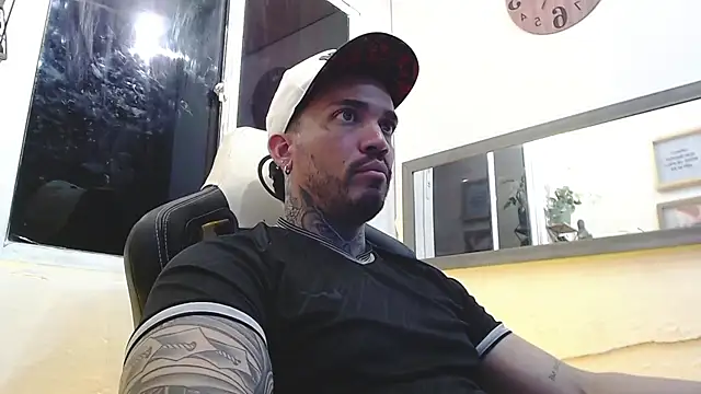 Angel sex latin online show from 20, 2, 2025