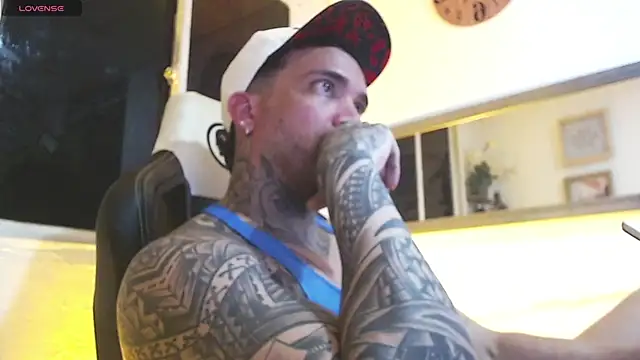 Angel sex latin online show from 6, 3, 2025