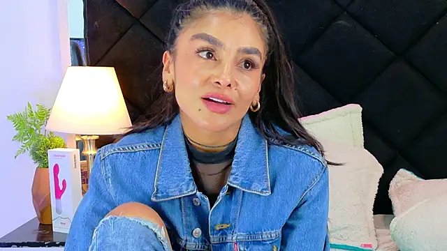 Holly Brensonexx  online show from 27, 9, 2025