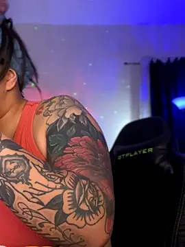 miacanela xo online show from 10, 11, 2025