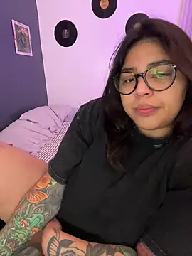 miacanela xo online show from 25, 3, 2026