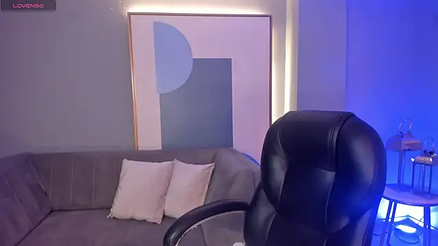 ViolettCastel online show from 4, 2, 2025