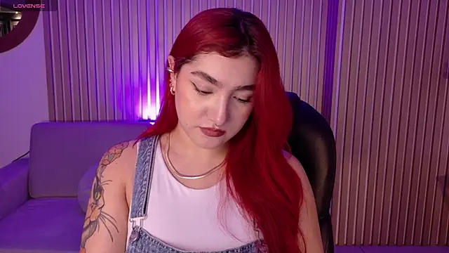 ViolettCastel online show from 5, 11, 2025