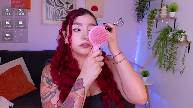 Snapshot of ViolettCastel chatting on 8, 5, 2026 ViolettCastel online show from 8, 5, 2026