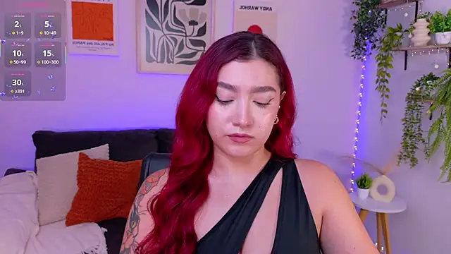 Snapshot of ViolettCastel chatting on 12, 5, 2026 ViolettCastel online show from 12, 5, 2026