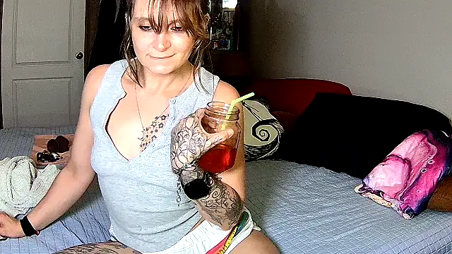 Snapshot of ZeelaXoXo chatting on 10, 1, 2026 ZeelaXoXo online show from 10, 1, 2026