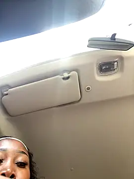 Snapshot of AssMilkymellowxx chatting on 19, 11, 2025 AssMilkymellowxx online show from 19, 11, 2025