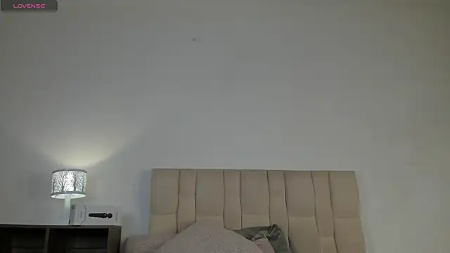 Roxxy mora online show from 18, 1, 2025