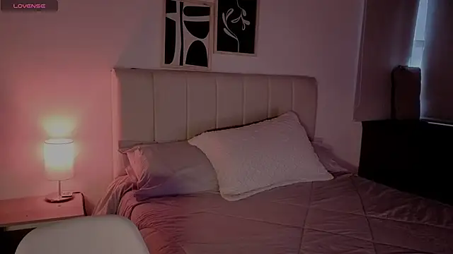 Roxxy mora online show from 19, 2, 2026