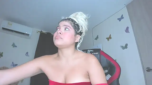 sofiacastillo01 online show from 13, 10, 2025