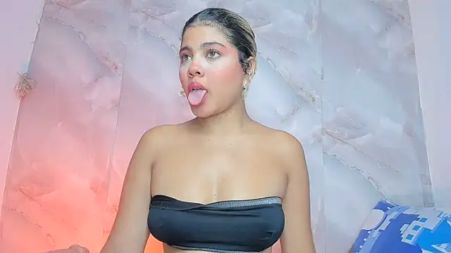 Snapshot of sofiacastillo01 chatting on 11, 6, 2026 sofiacastillo01 online show from 11, 6, 2026