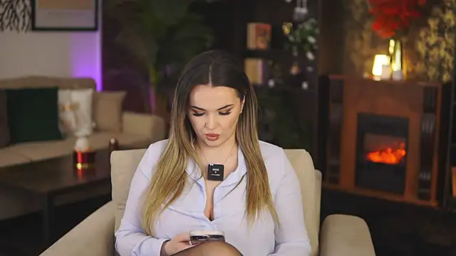 Snapshot of EvaSunderland chatting on 13, 1, 2025 EvaSunderland online show from 13, 1, 2025