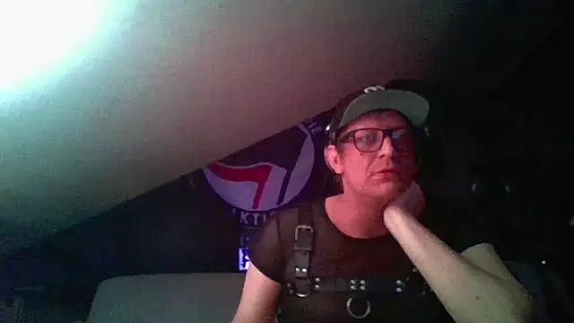 Snapshot of Bigthroaterboy chatting on 2, 12, 2024 Bigthroaterboy online show from 2, 12, 2024