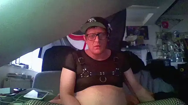 Snapshot of Bigthroaterboy chatting on 4, 12, 2024 Bigthroaterboy online show from 4, 12, 2024
