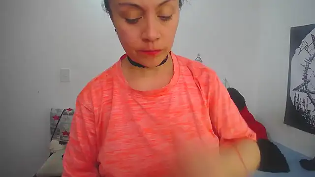 lili peach online show from 25, 2, 2025