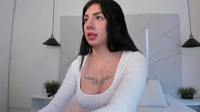 ANTONELLA  ROUSE  online show from 7, 4, 2026