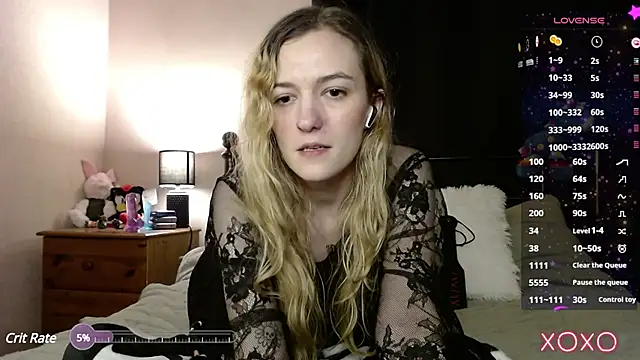 Snapshot of EllieeRose chatting on 11, 2, 2025 EllieeRose online show from 11, 2, 2025
